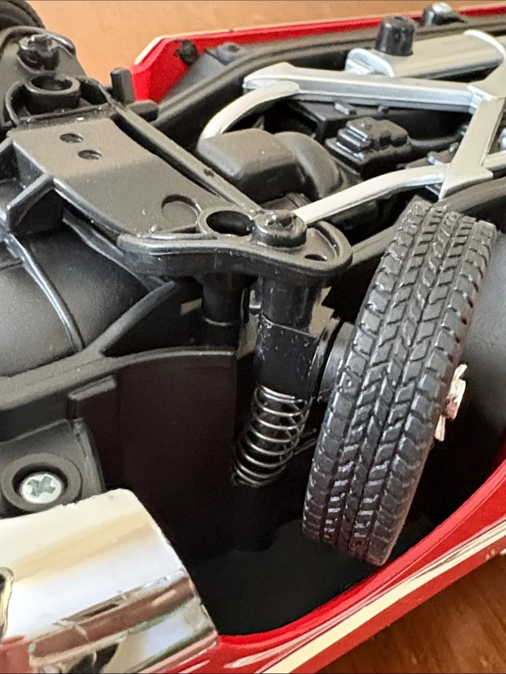 Motor max bright red